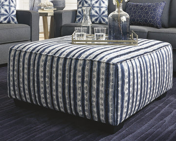 Kiessel Nuvella Benchcraft Ottoman