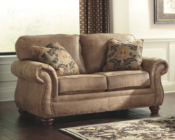 Larkinhurst Signature Design by Ashley Loveseat