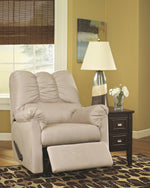 Darcy Signature Design by Ashley Recliner