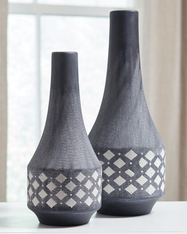 Dornitilla Signature Design by Ashley Vase Set of 2