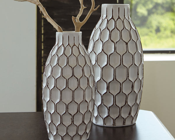 Dionna Signature Design by Ashley Vase Set of 2