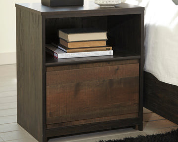 Windlore Signature Design by Ashley Nightstand