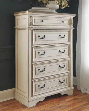 Realyn Signature Design by Ashley Five Drawer Chest