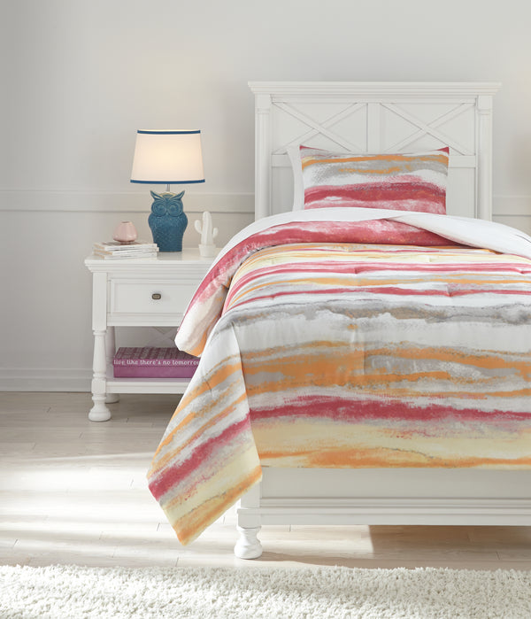 Tammy Signature Design by Ashley Comforter Set Twin