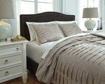 Voltos Signature Design by Ashley Duvet Cover Set King