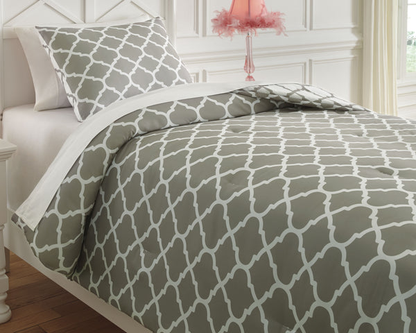 Media Signature Design by Ashley Comforter Set Twin